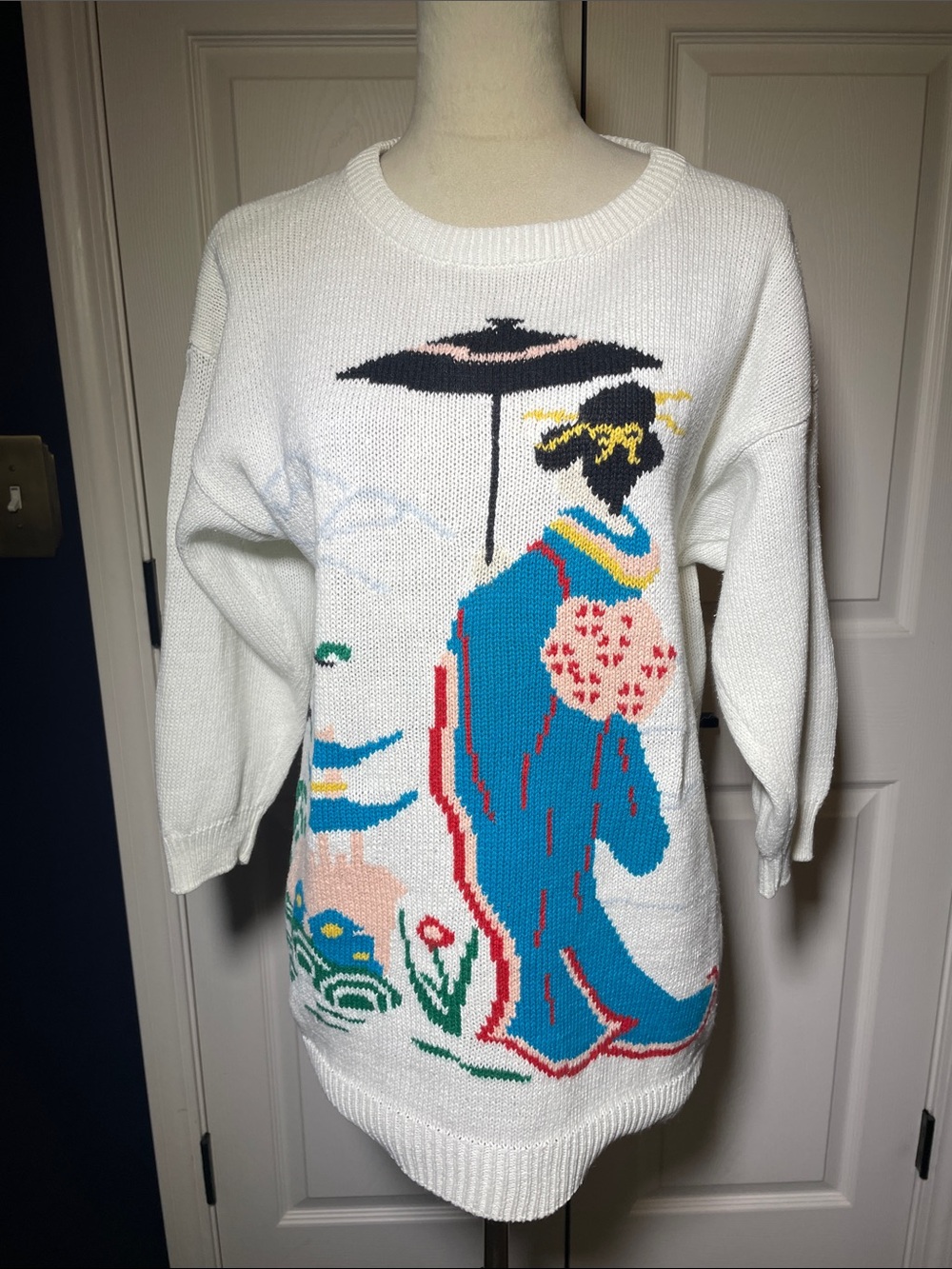 Vintage E.M.T. Sport Geisha Knit Sweater Womens White Novelty Asian Art Size S